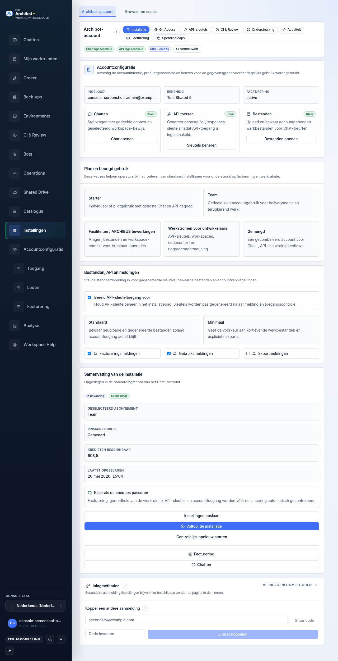 Het tabblad Instellen in het Archibot-accountgedeelte van Instellingen, met de kaart Accountinstellingen, de keuzes voor abonnement en beoogd gebruik en het zijpaneel met de Instellen-samenvatting.